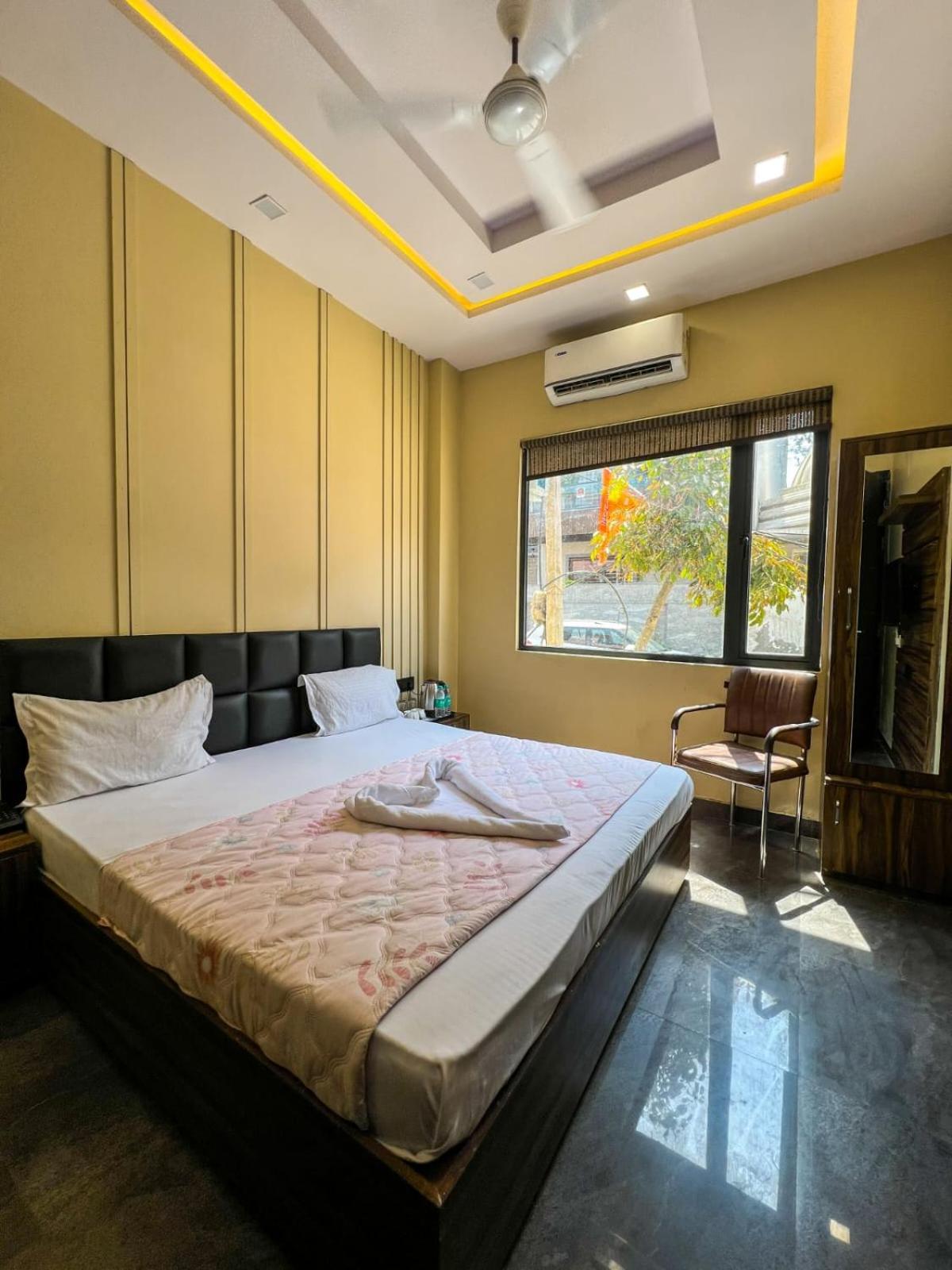 Gsm Hotel Vrindāvan المظهر الخارجي الصورة